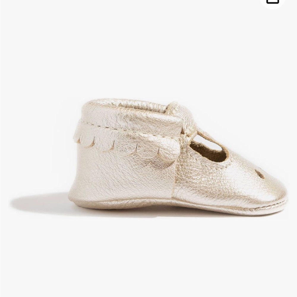 Freshly picked moccasin sz 4